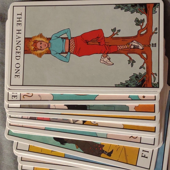The Modern Witch Tarot Deck - Picture 4 of 4